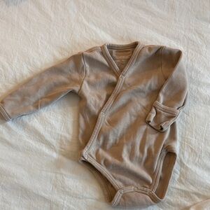 L’ovedbaby Onesie Tan